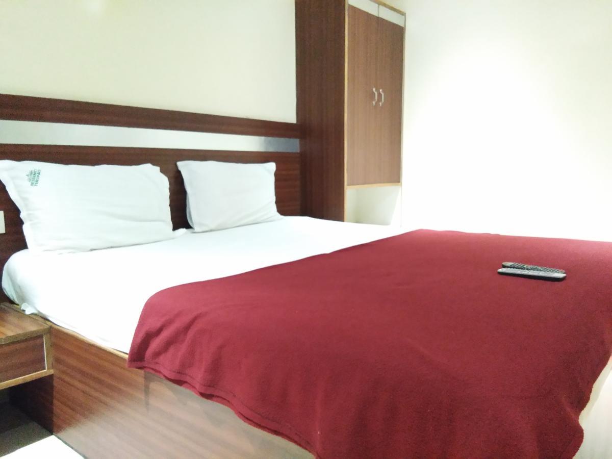 Hotel Adarsh Residency Tirupati Exterior photo