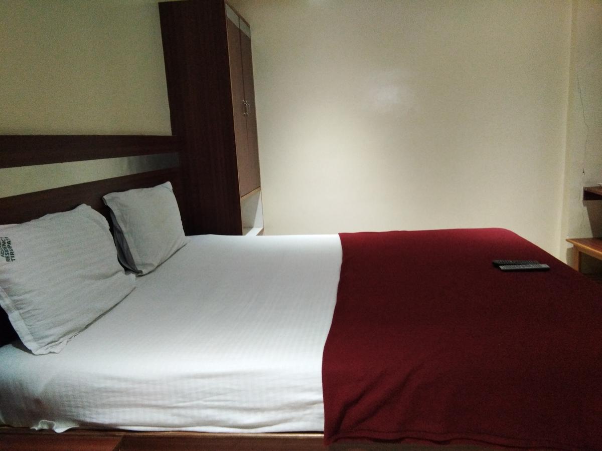 Hotel Adarsh Residency Tirupati Exterior photo