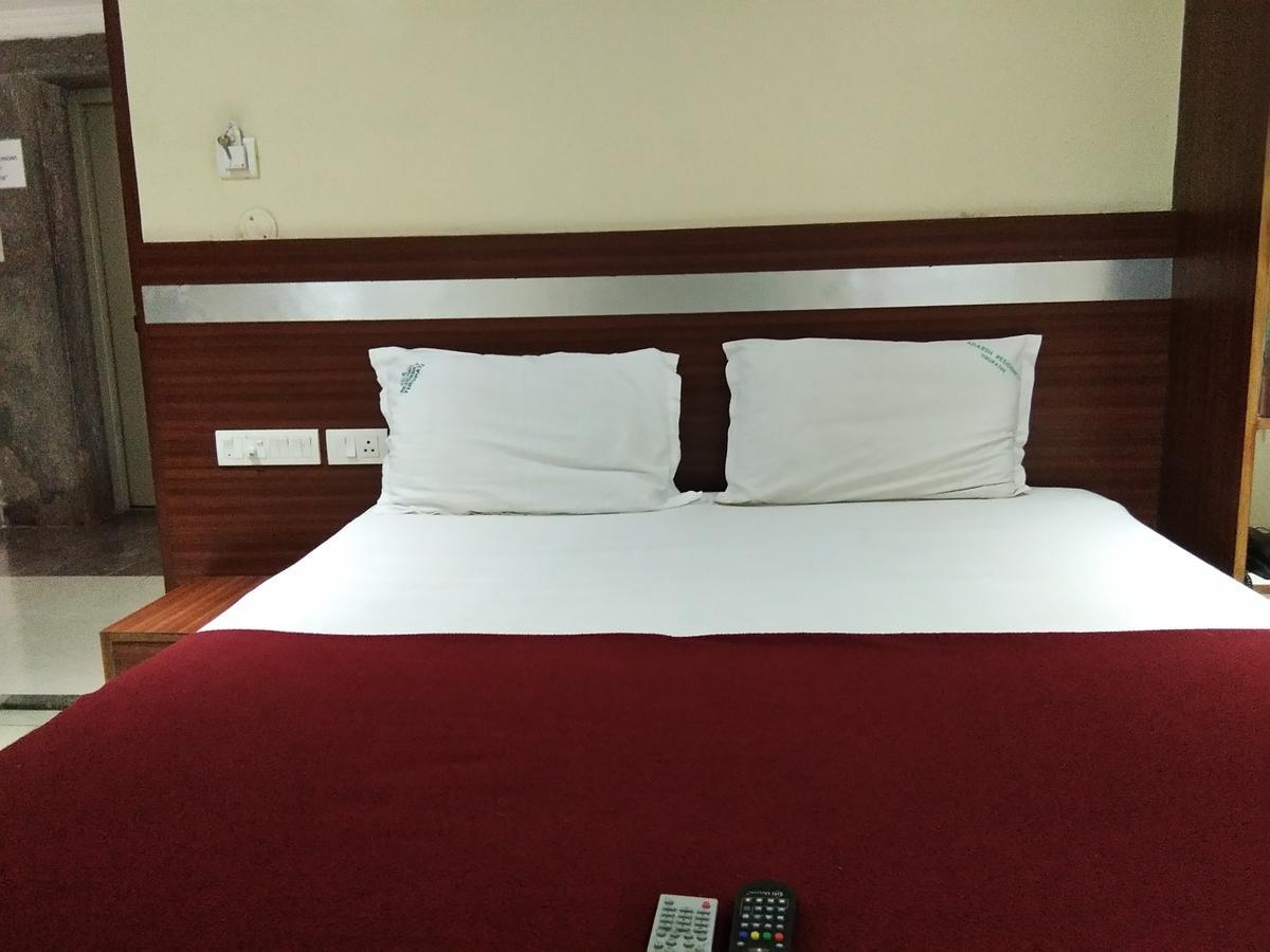 Hotel Adarsh Residency Tirupati Exterior photo